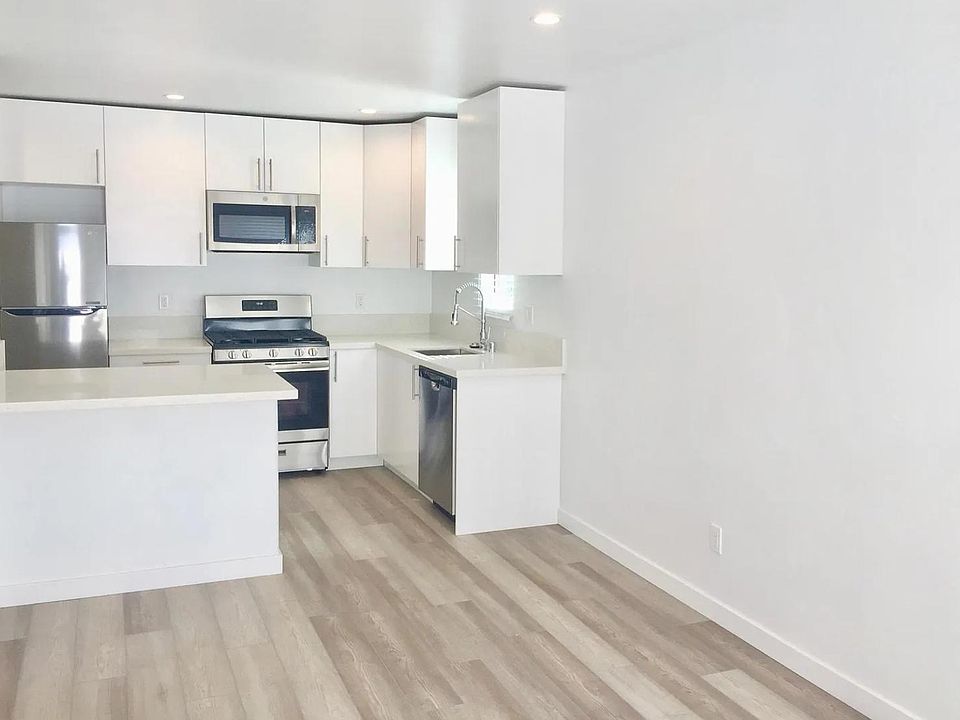 1st image of 4047 Florida St