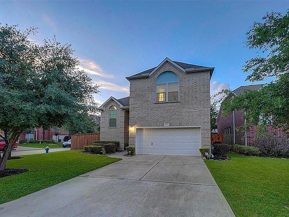 2nd image of 1467 Sherwood Park Cir