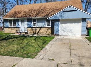 19170 Genesee Rd, Euclid, OH 44117