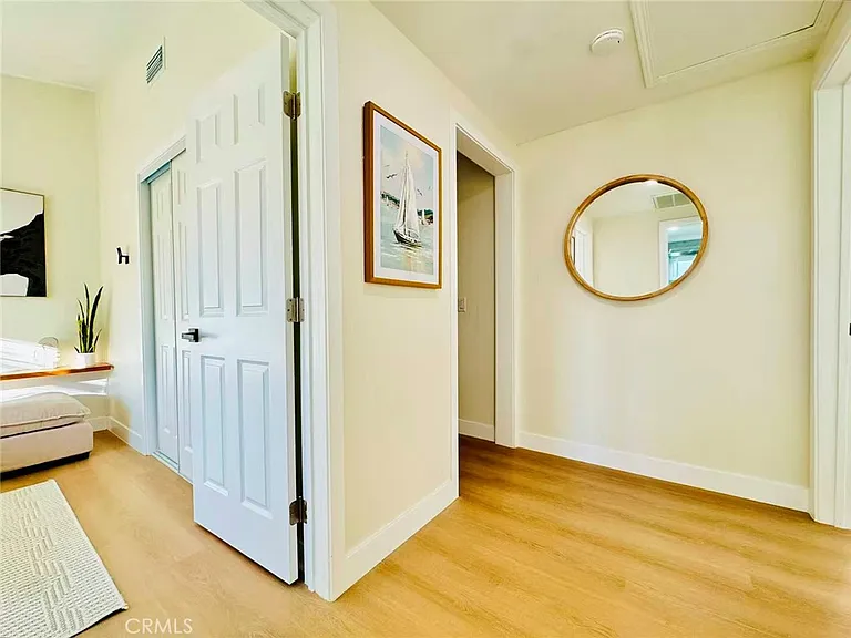 1741 Warwick St #1741 — Photo 25
