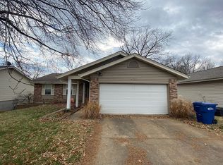 420 Tumulty Dr, Ballwin, MO 63021