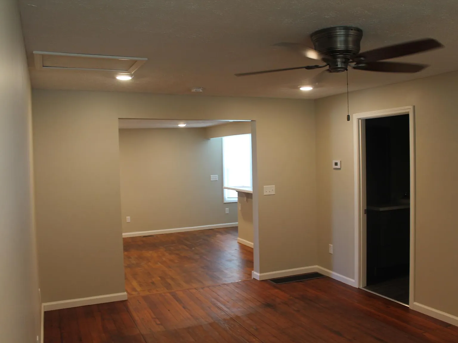 3 bed, 1115 sqft, $1,550 — Photo 4