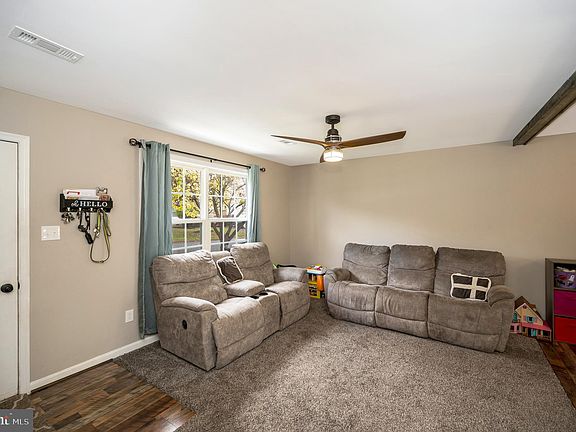 4th image of 1617 Harrier Ln