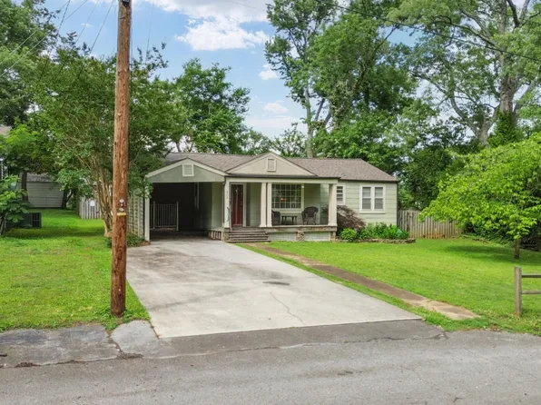 902 Sunset Ave NW, Cleveland, TN 37311