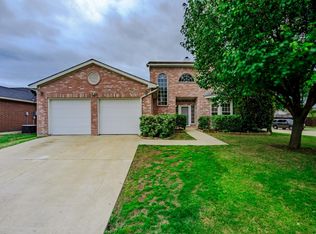 2040 Lake Pointe Dr, Little Elm, TX 75068