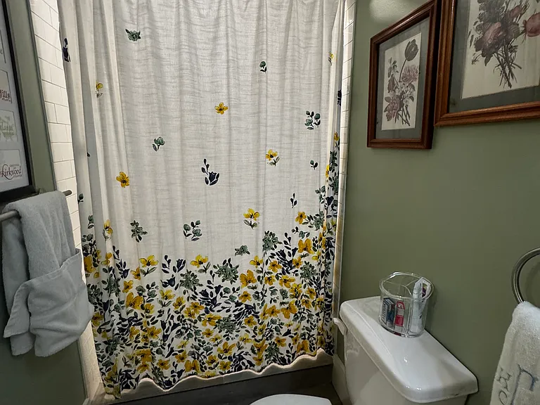 1075 N Highland Ave NE #2 — Photo 8