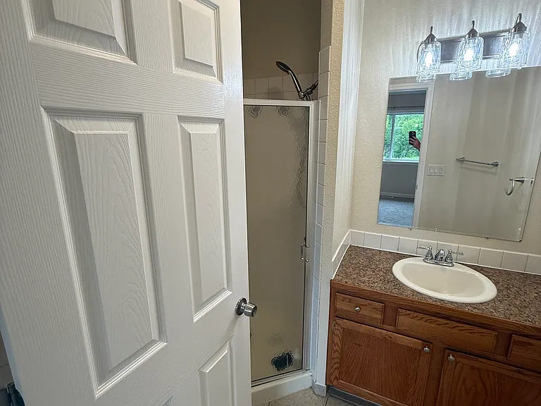 210 E Spruce Ave #B — Photo 9