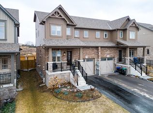 93 Archer Ave E, Collingwood, ON L9Y 3B7