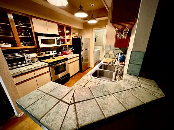 Full amities kitchen and laundry units