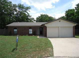 6054 Springdale Ct, Watauga, TX 76148