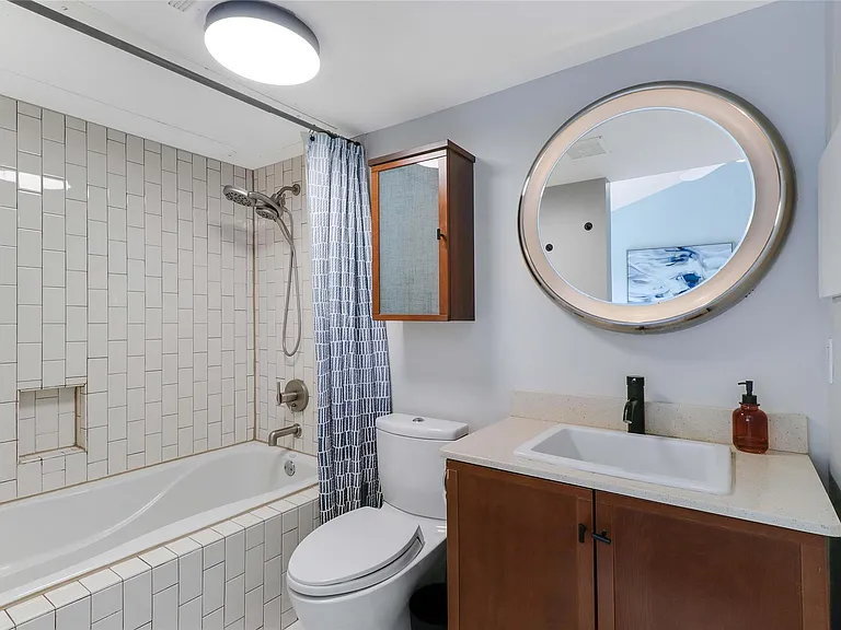 1818 S Lakeshore Blvd #32 — Photo 10