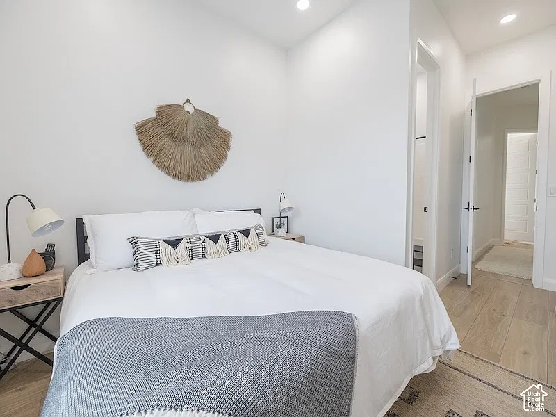 4 bed, 1697 sqft, $4,700 — Photo 3