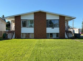 5402 54th Ave, Ponoka, AB T4J1L9