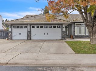 696 Scirocco Dr, Yuba City, CA