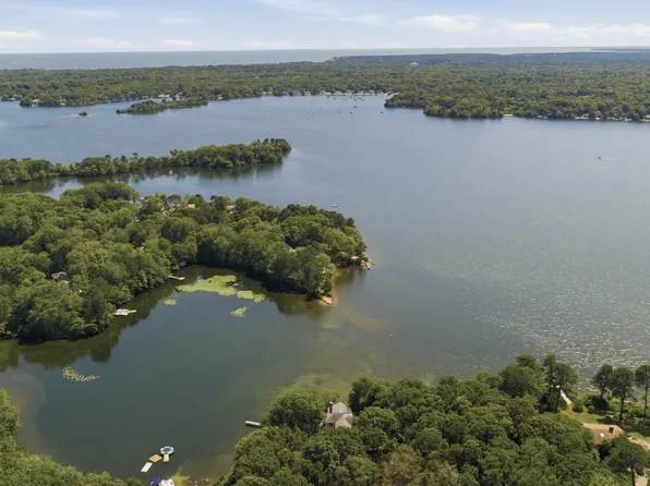 34 Shirley Point Road, Centerville, MA 02632