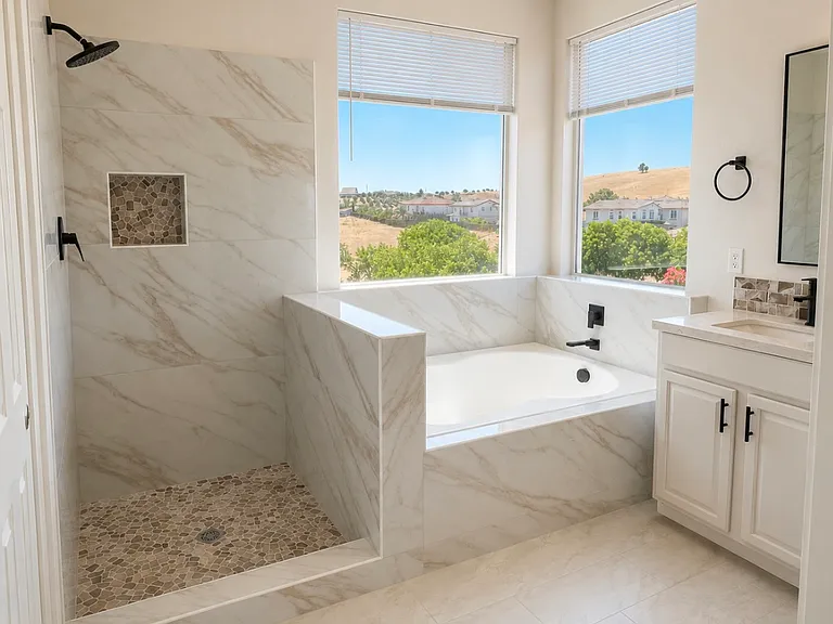 719 Flemish Ct — Photo 10