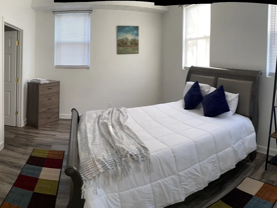 310 Elm Ave #4