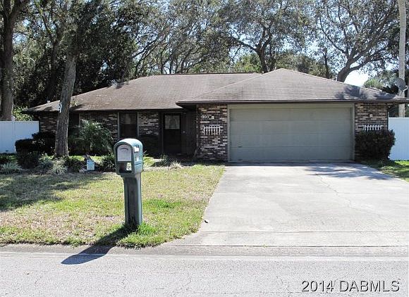1st image of 903 Brookside Dr