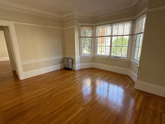 5th image of 1871 Sacramento St