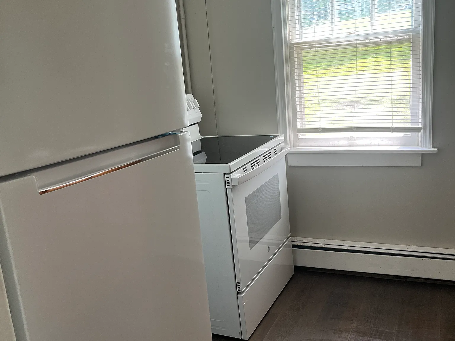 2 bed, $1,200 — Photo 4