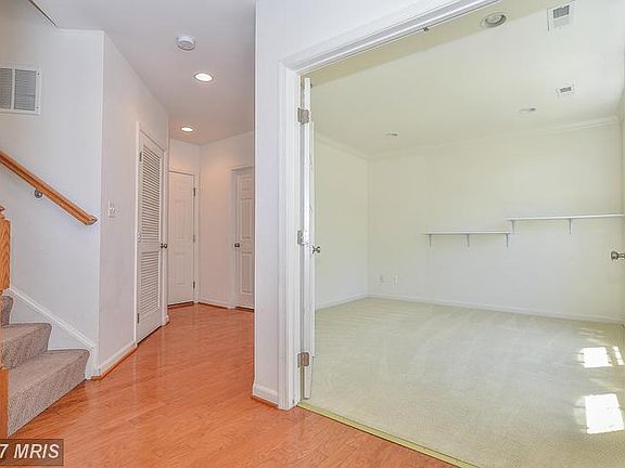 3rd image of 2104 Abbottsbury Way #57