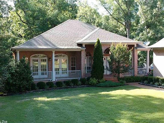 2nd image of 502 River Oaks Blvd
