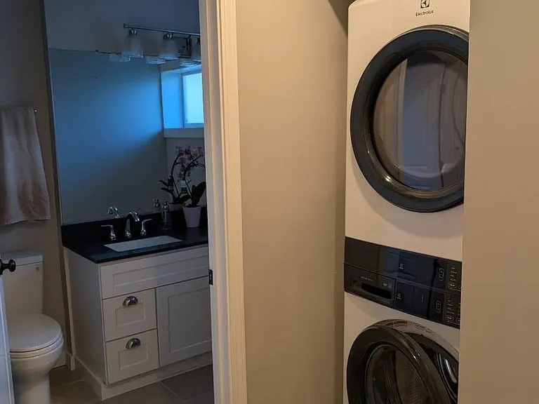 7626 Oak Grove Ave — Photo 14