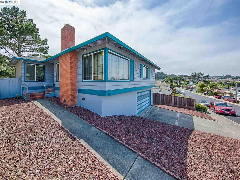 1st image of 2455 Oakmont Dr