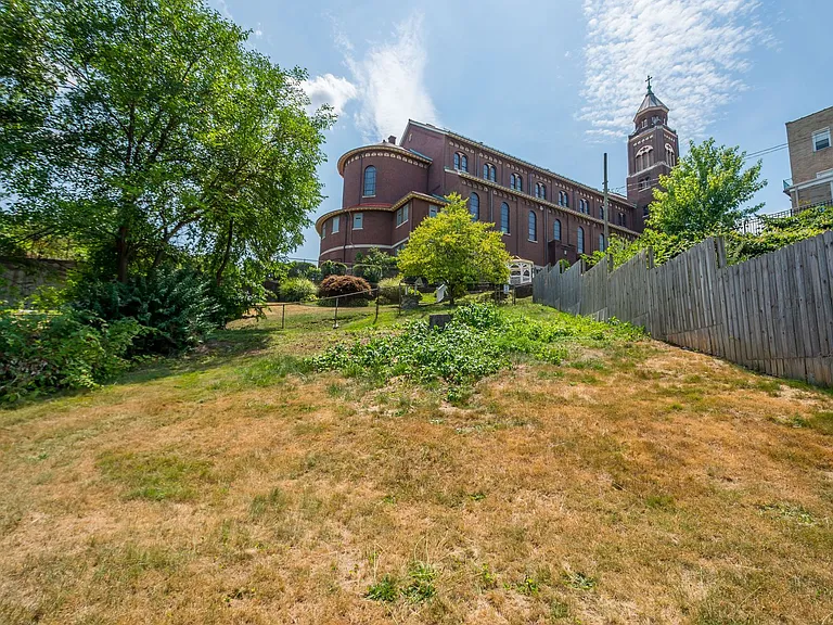 1712 Amanda St — Photo 12