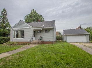 6449 Buckingham Dr, Parma, OH 44129