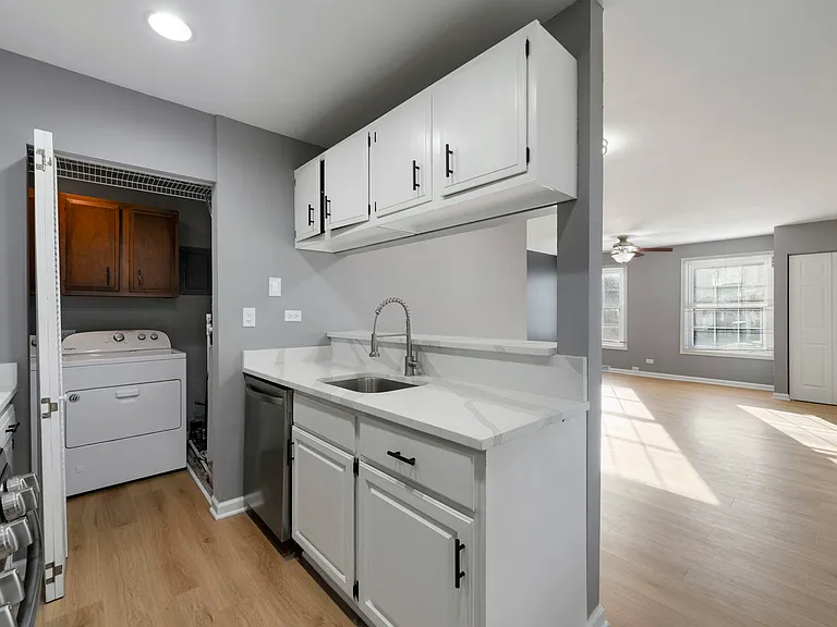 413 Sidney Ave #A — Photo 6
