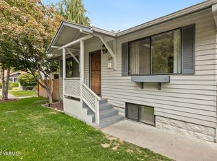 207 N 21st Ave, Yakima, WA 98902