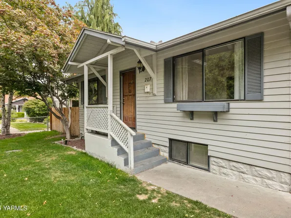 207 N 21st Ave, Yakima, WA 98902