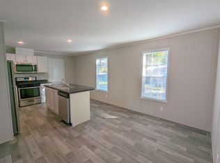 471 Montana St, Belleville, MI 48111