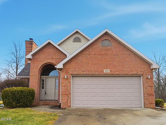 3rd image of 1558 Chancellor Dr