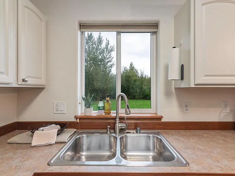 2538 W Mission Hills Ave — Photo 17