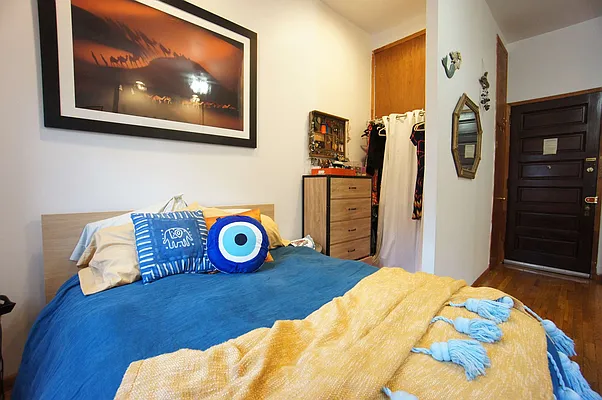 Rented by Compass | media 10