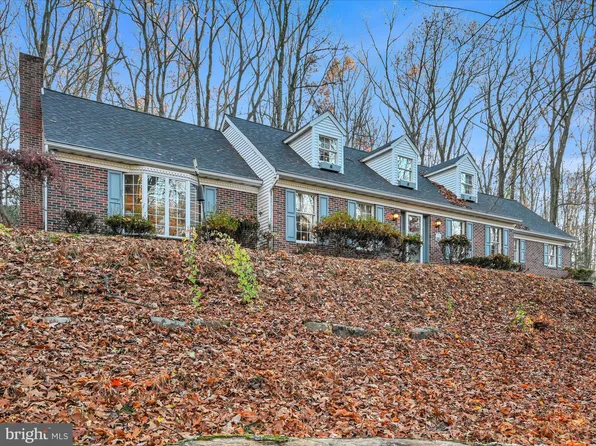 946 Hunters Rd, Mohnton, PA 19540