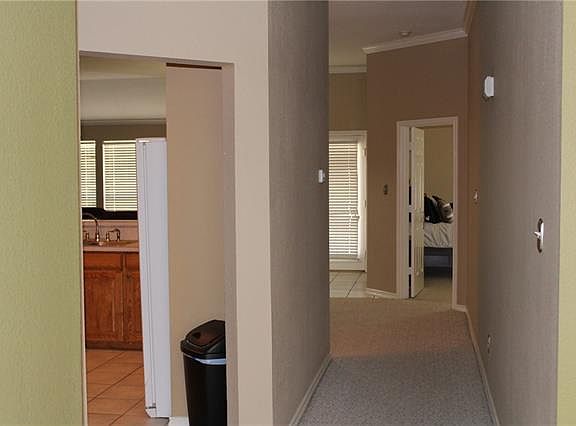 5th image of 602 Everglade Dr