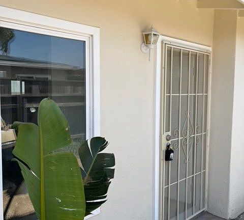 4th image of 1016 Coleen Ct #1016