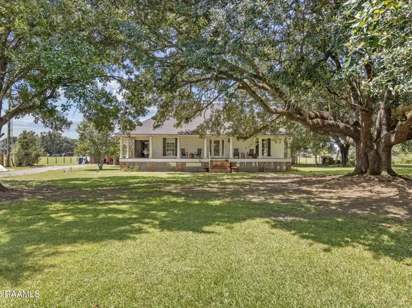 1034 Section 28 Rd, Saint Martinville, LA 70582