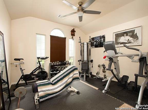 5th image of 1219 Lake Point