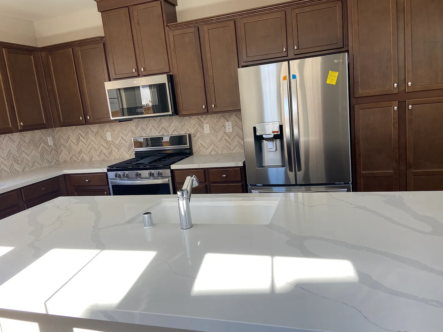 E Central Pkwy, Mountain House — Photo 2