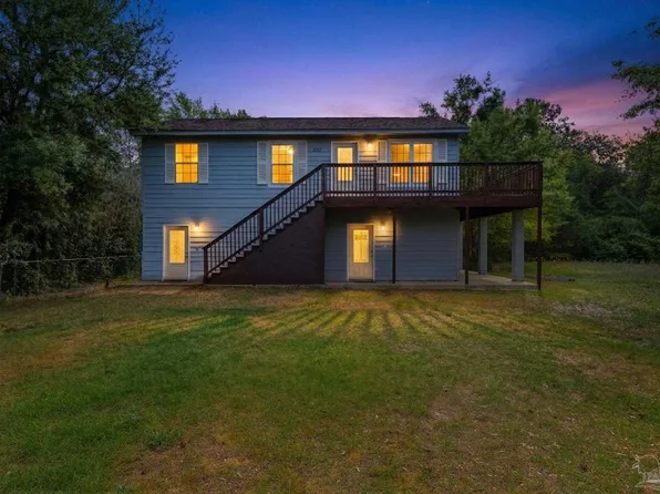 4032 Mae Ln, Milton, FL 32583