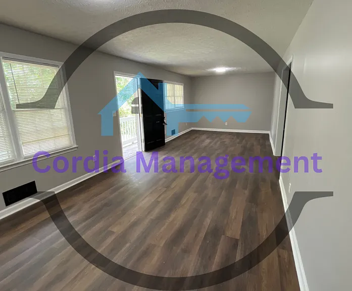 3128 Bouldercrest Rd — Photo 3