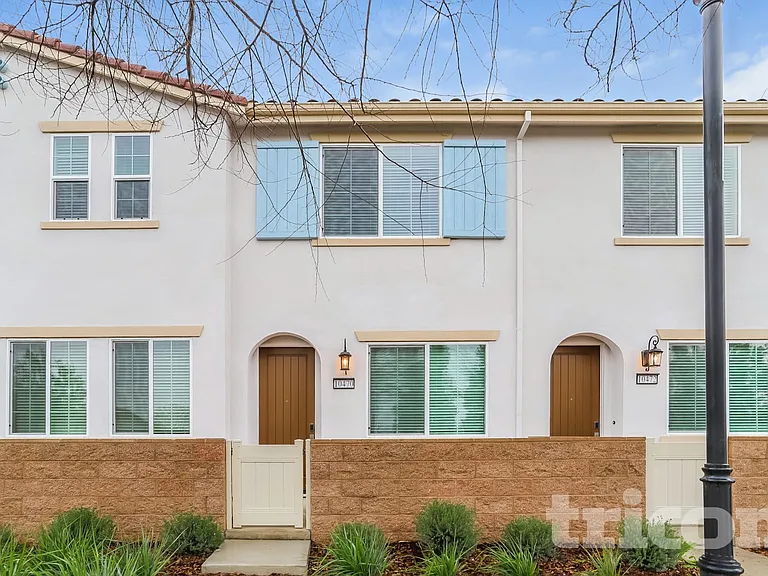 10470 Barrena Loop — Photo 1