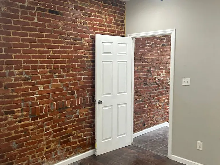 3422 Braddock Street — Photo 9