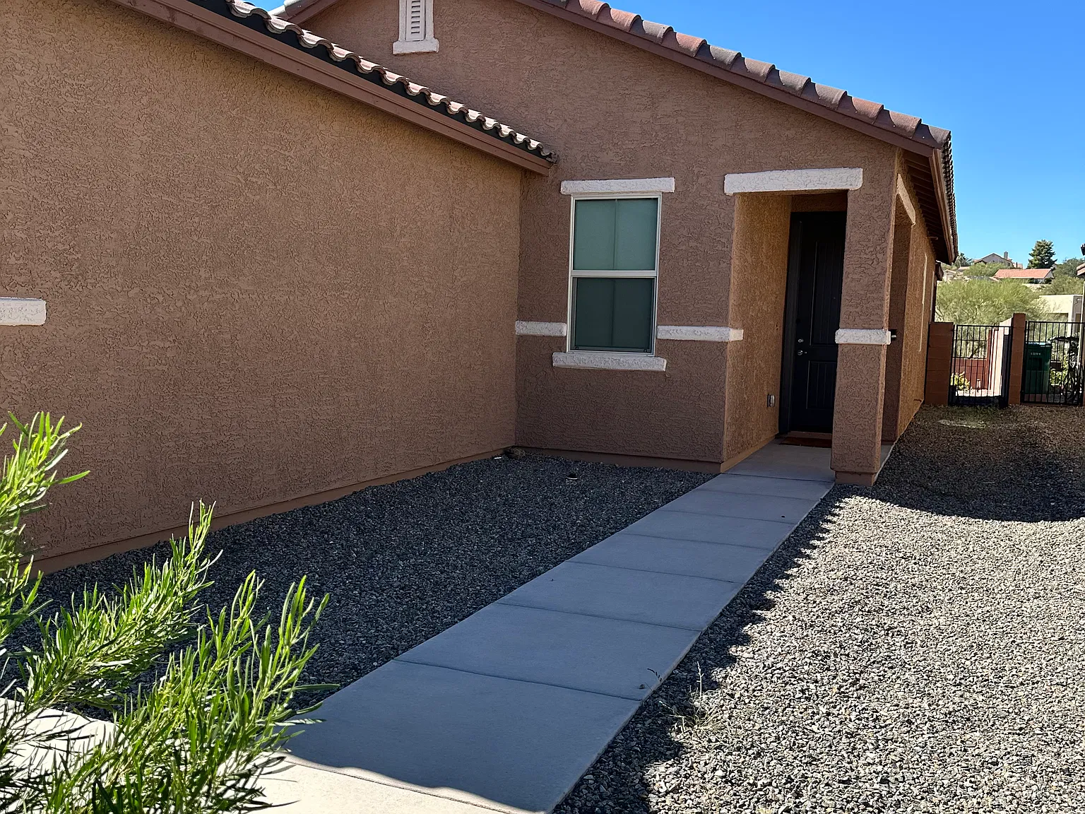 3 bed, 1500 sqft, $2,450 — Photo 2