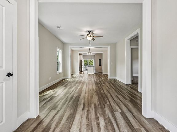4th image of 521 S 6th St