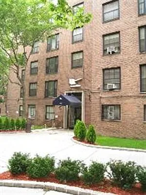 Sold by Douglas Elliman | media 10